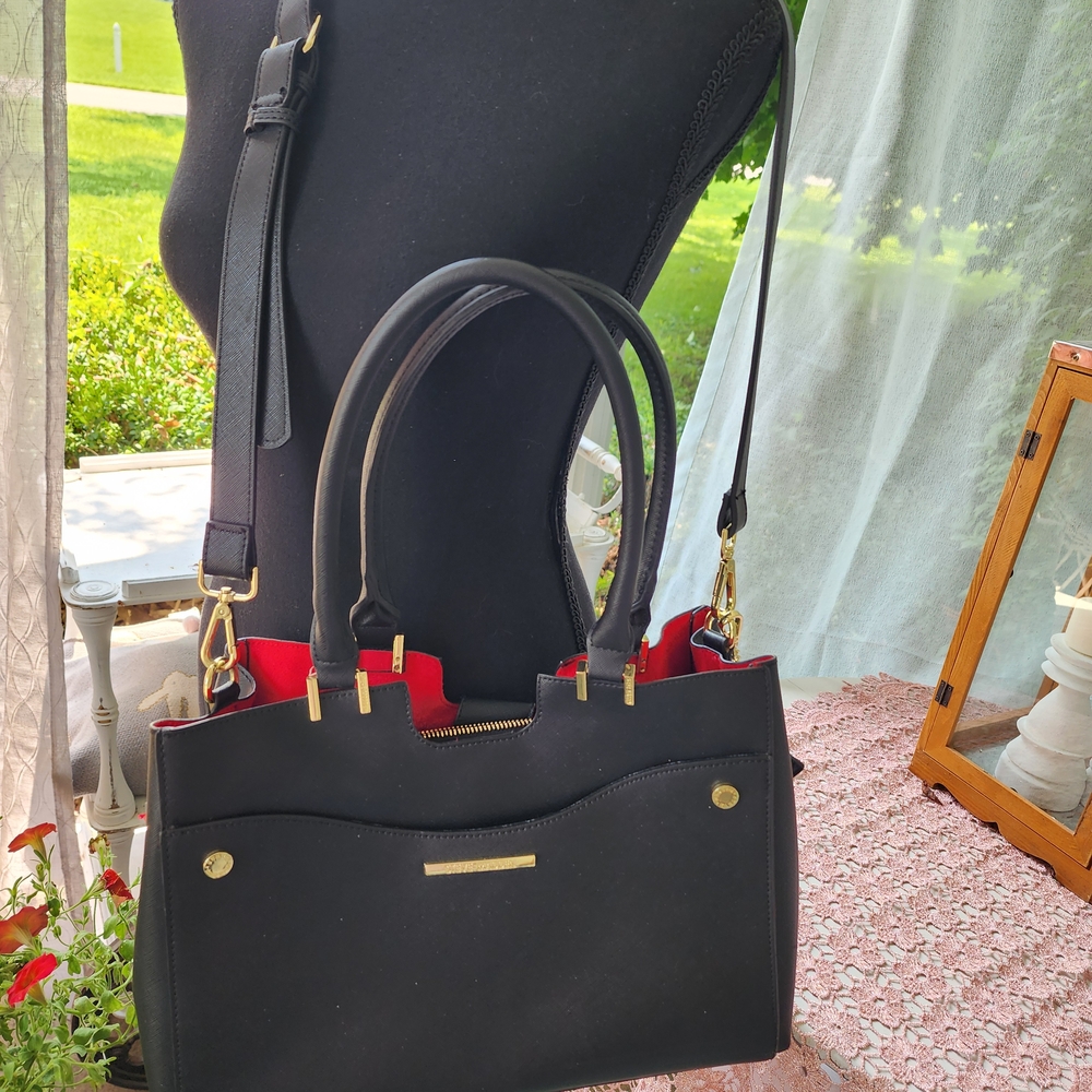 Steve Madden Black and Red Tote Bag